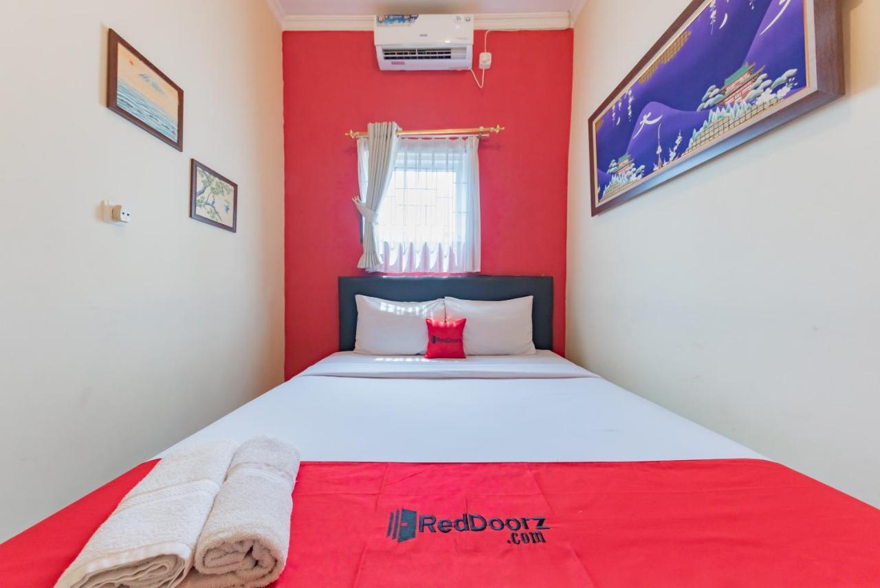 Reddoorz Syariah At Sudirman Street Garut Exterior foto